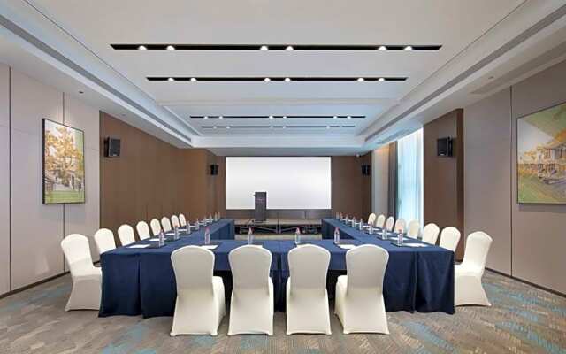 Hampton by Hilton Jiaxing Canal
