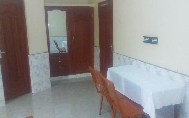 Ades Lodge