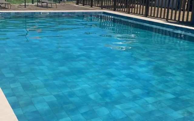 Loft 207 com vista para a piscina e Farol