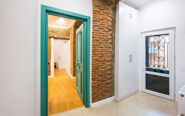 Апартаменты H&B apartments Beridze