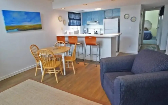 Lake Arrowhead Lodging