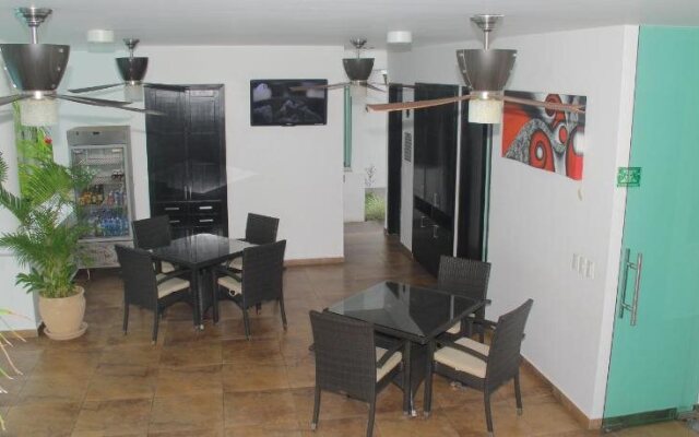 Hotel Villas Maria Isabel