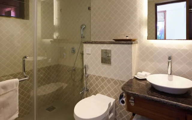 Sea Breeze Sarovar Portico Varca Goa