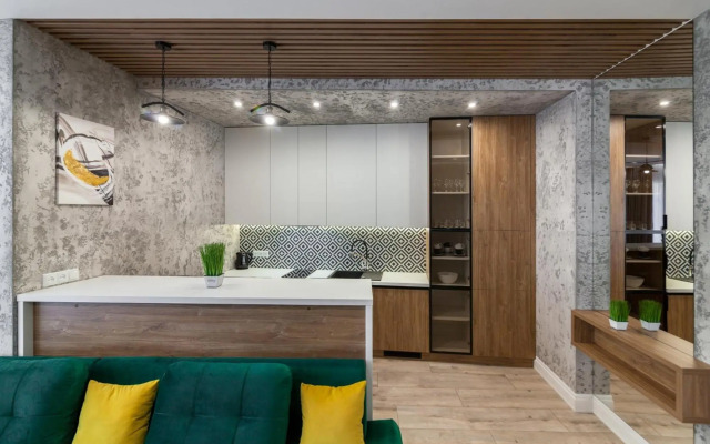 Royal VIP Apartment on Pidmurna 24