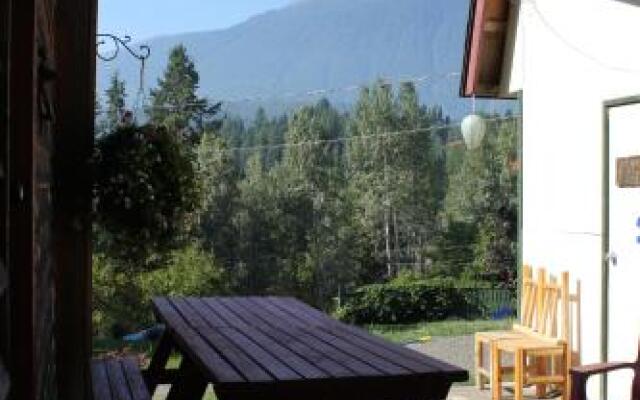 Sunny Bluffs Chalets