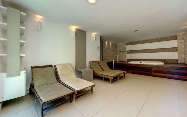 Mediterranee Residence By DM Apartments