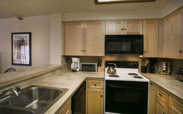 Aspen Creek Condominiums