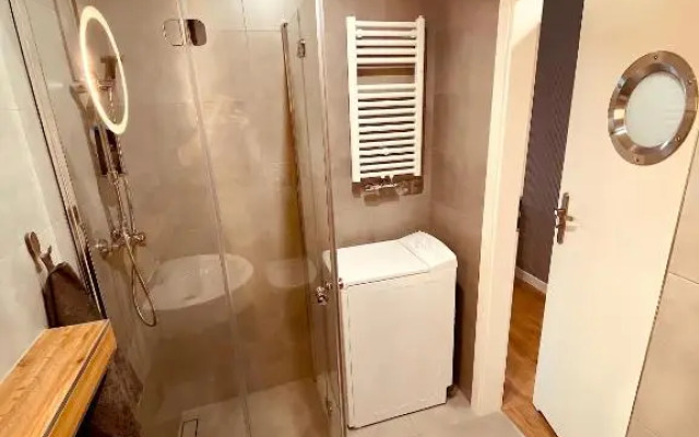 REWAL Komfortowy apartament przy plaży typu STUDIO