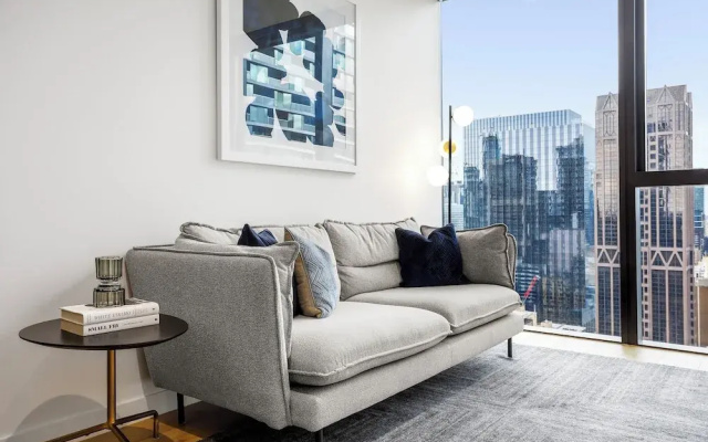 Luxuria Apartments - Collins House