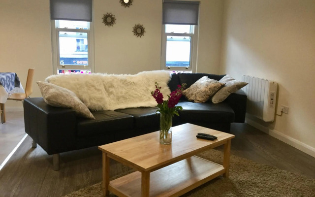 Rose Alley Apartment