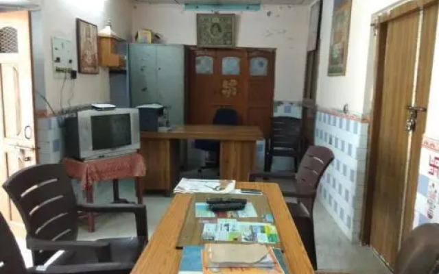 Bhajan Ashram Rishikesh