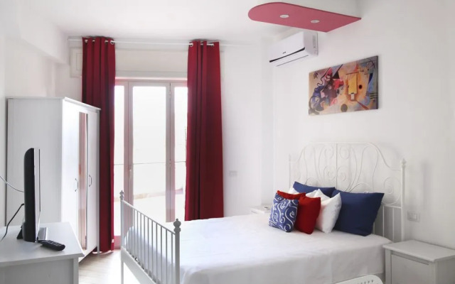 Garibaldi Apartments