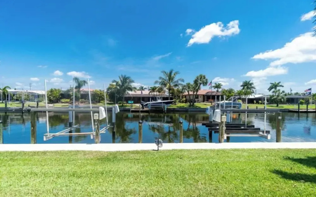 Tranquility Waterfront Villa Pool Dock