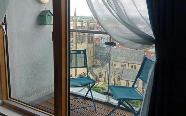 Apartmentsleeps5-balcony-petfriendly-aoarena-heatonpark-onstreetparking