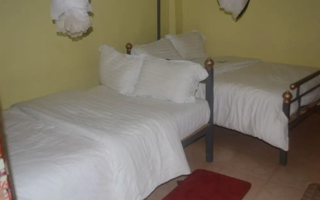 Olorropil Hotel