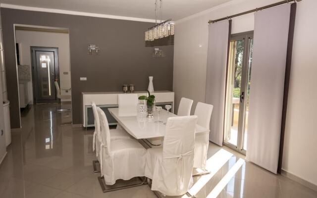 Villa Elegio by CorfuEscapes