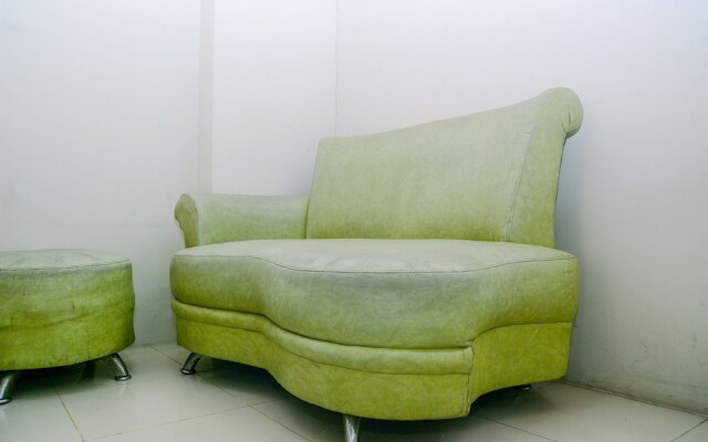Comfy Studio Apartment at Grand Emerald Gading Nias Residences