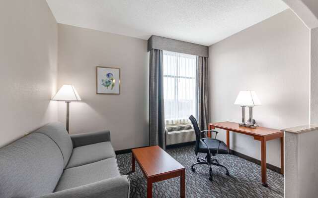 Quality Suites South