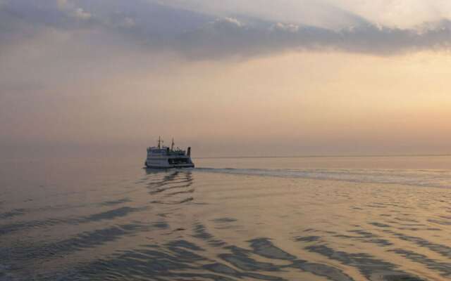 "luv" in House Smaswai 10