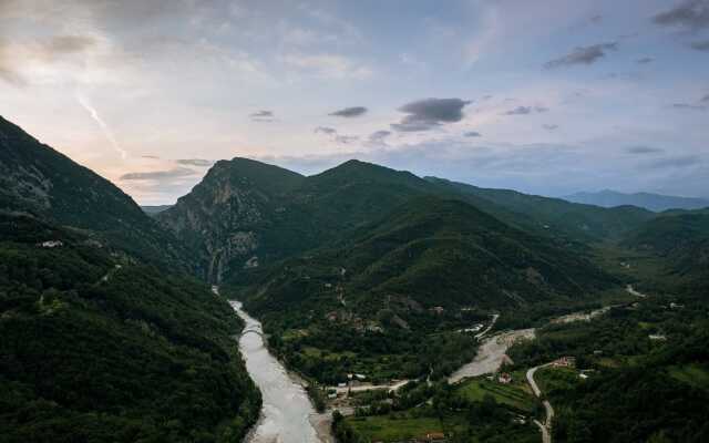 Gefiri Plakas Hotel