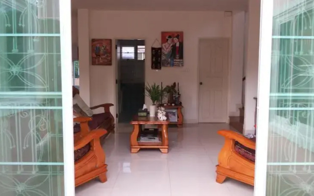 Chiang Mai Gay Assisted Homestay