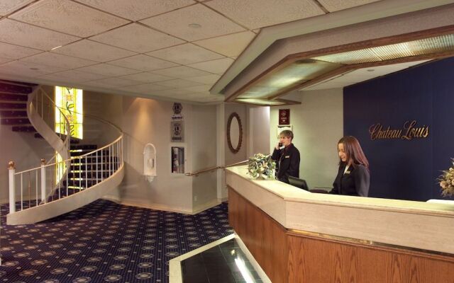 Chateau Louis Hotel & Conference Centre