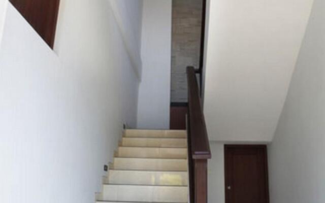 Puri Jayaraja Guest House