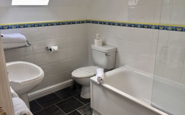 Lakehouse at The Waterhead Inn