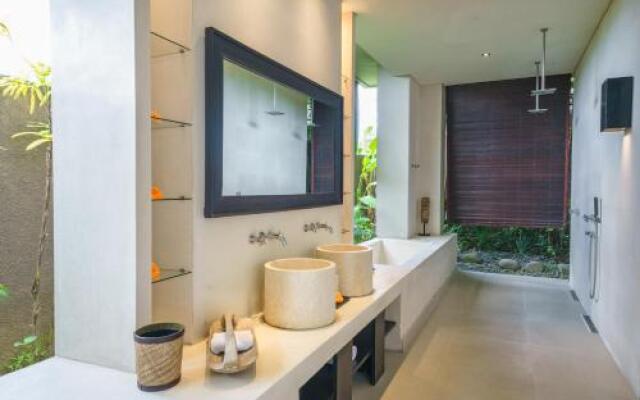Villa Body