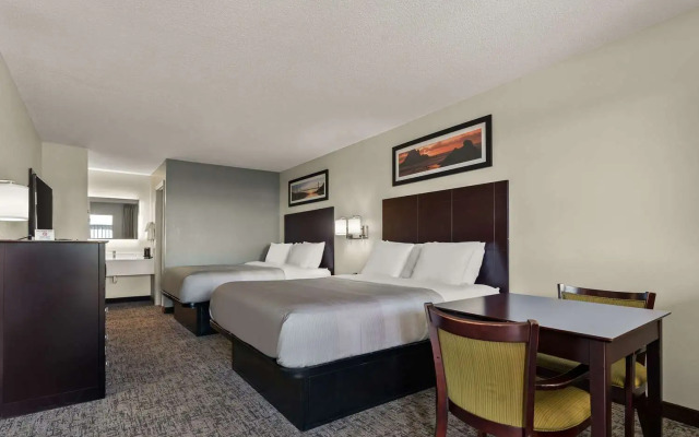 Quality Inn & Suites Dublin