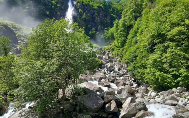 Room-"casa Coerente" Cavergno - Room #2