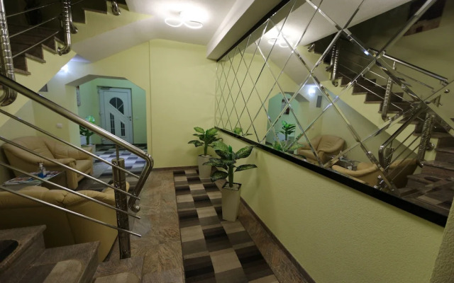 Villa Maki