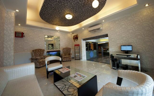 Hotel Pitrashish Premium