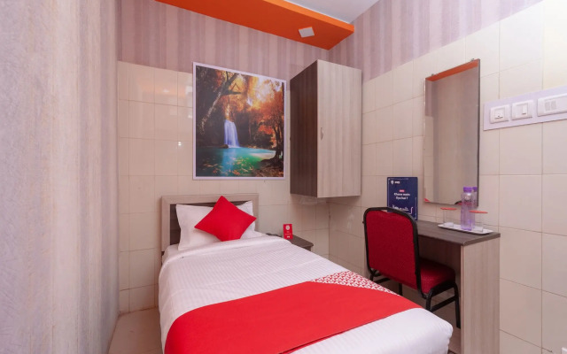 OYO 16596 Akash Inn Elite