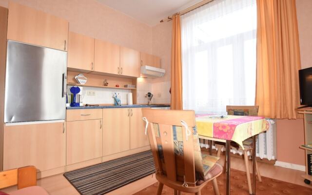 Simplistic Apartment in Kühlungsborn near Beach