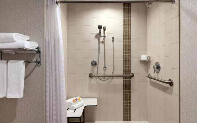 Hyatt Place Fort Lee / George Washington Bridge