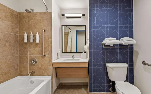 Best Western Legacy Inn & Suites