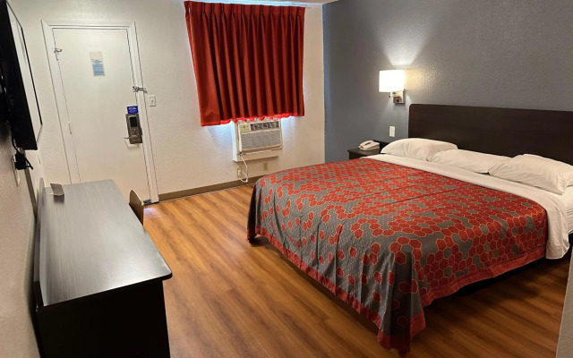 Motel 6 Sullivan, MO