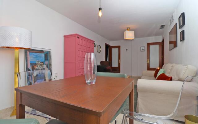 Del parque flats victoria trini