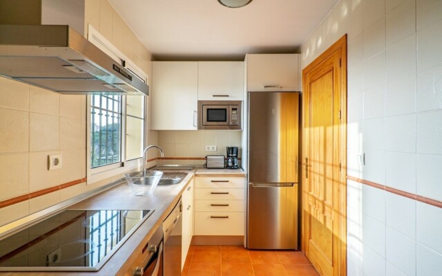 Bright Apartment With Sea View And Terrace Ref 53