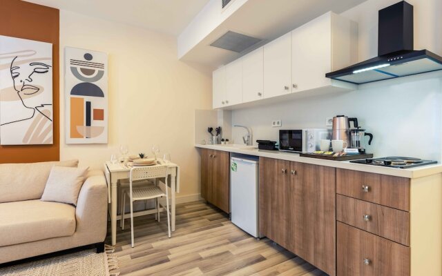 Monnas Suite