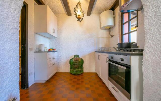 Cosy Nest - Terrace & Parking Private