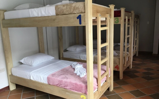 Yolo Hostel Medellin