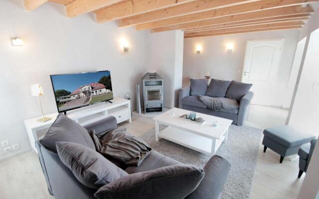 Gutshaus Silvitz by Rujana