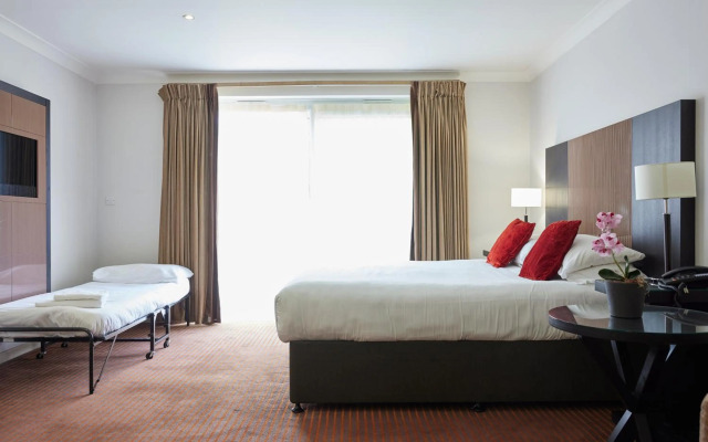 Staverton Park Hotel & Golf Club