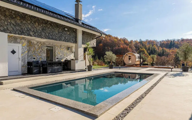 Lovely Villa Taja In Nature