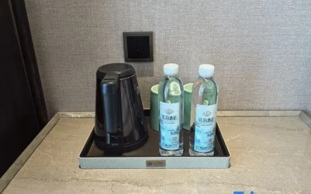 TILL BRIGHT Hotel (Huanghua Airport Zihuajun)
