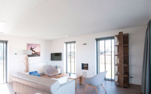 Oesterdam Resort 38752