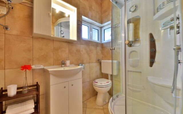 Apartment Golub Karlobag