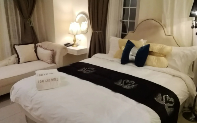 1 Day Car Hotel Station 18